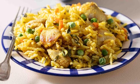 פרגיות, אורז וירקות בסיר אחד