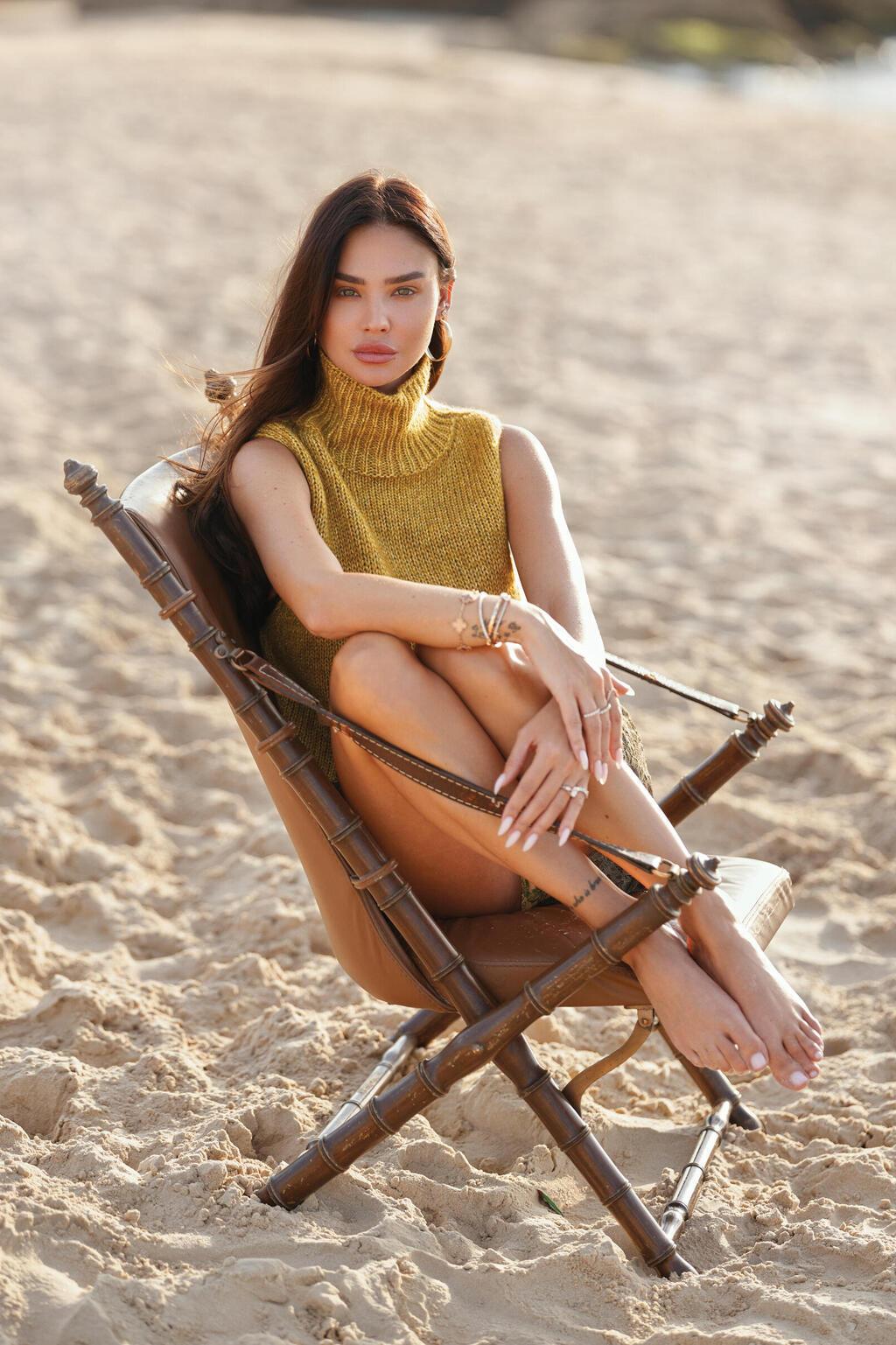 "אם מישהו רואה אותי בבר ומחליט להזמין לי צ'ייסר, חבל על הזמן שלו" ( צילום: שי כהן ארבל , סגנון: ראובן כהן) רוסלנה רודינה