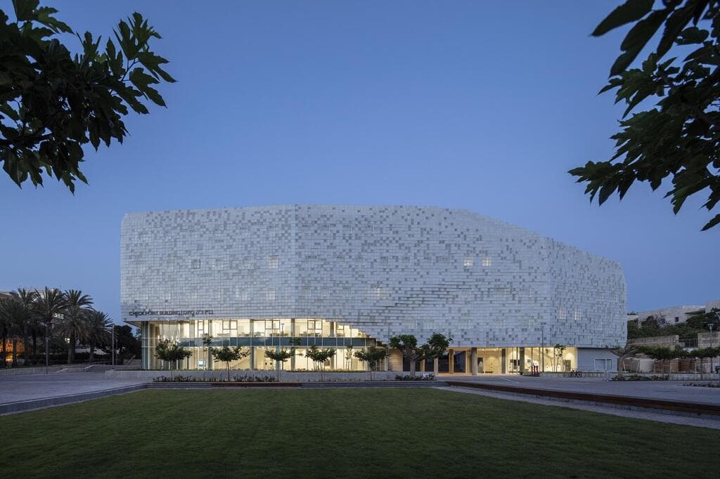 בניין צ'קפוינט באוניברסיטת תל אביב