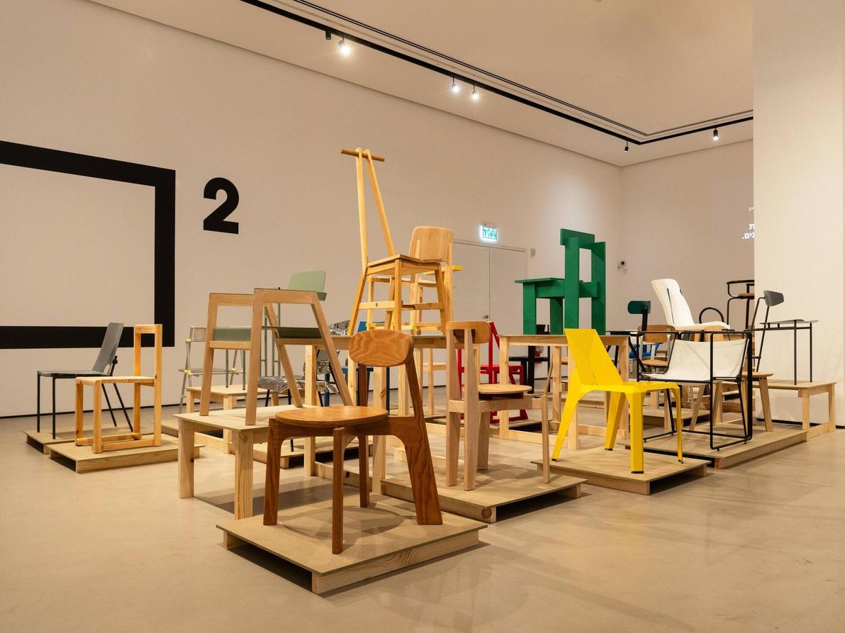 מתוך התערוכה כסא בריבוע, שנקר (צילום: אחיקם בן יוסף) מתוך התערוכה כסא בריבוע, שנקר