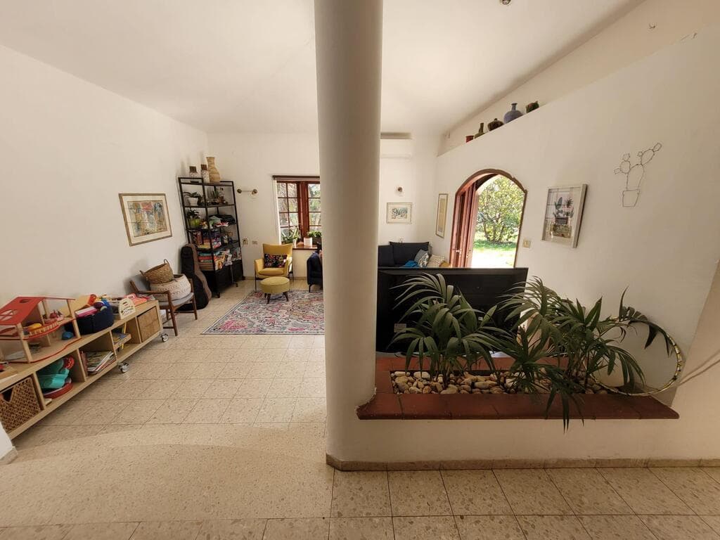 תמונות היסטוריות של הבית