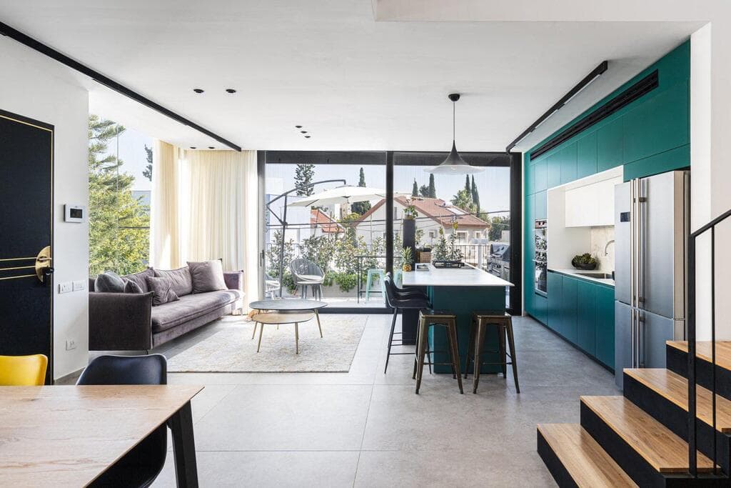 טלוויזיה נחבאת אל הכלים. מטבח סמל, נדל רויזין אדריכלים