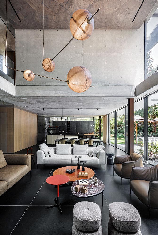 כל התאורה של לייט אין, כולל מערכת ספוטים מודולרית (צילום: שי אפשטיין) וילה בשרון, אדריכלות ועיצוב: נורית בן יוסף