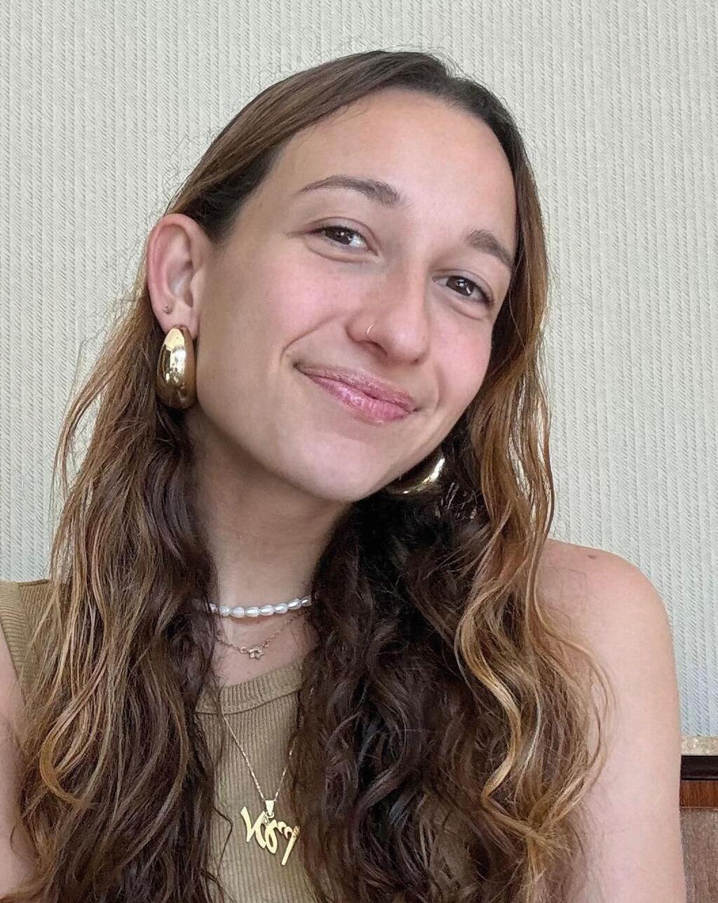 מעיין די. "מחוץ לחדר במעונות באוניברסיטה בברמינגהאם היה תלוי דגל פלסטין"