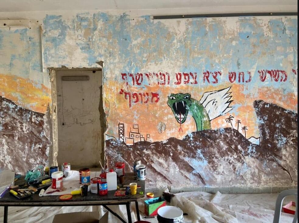 הוסיפו גרפיטי כדי לשרת את העלילה המסתורית (צילום: דני אבשלום) מיקום צילומי הסדרה החמאם, כאן11