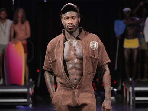 "הומוסקסואליות היא לא רק חלק מהמצב האנושי, אלא גם מעולם החי". תצוגת האופנה של I Wool Survive