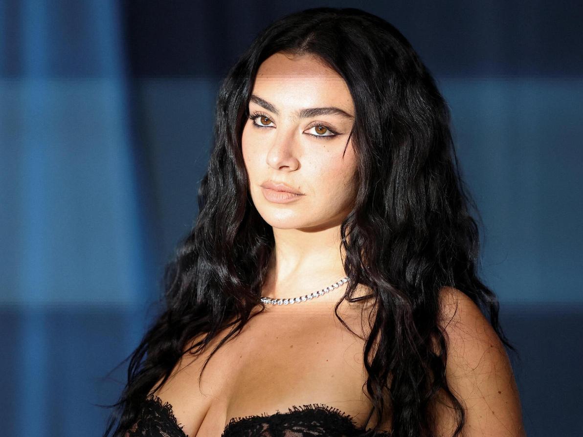 צ'ארלי XCX בגאלה של מוזיאון האקדמיה לקולנוע, 2025