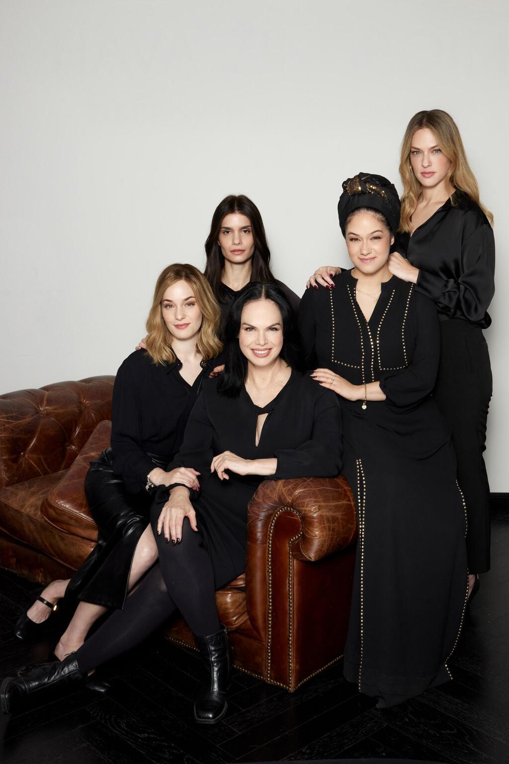 ספיר סולומוביץ, הודיה מתתיה, חוה זינגבוים, אמונה גנץ ובת אל גרוס