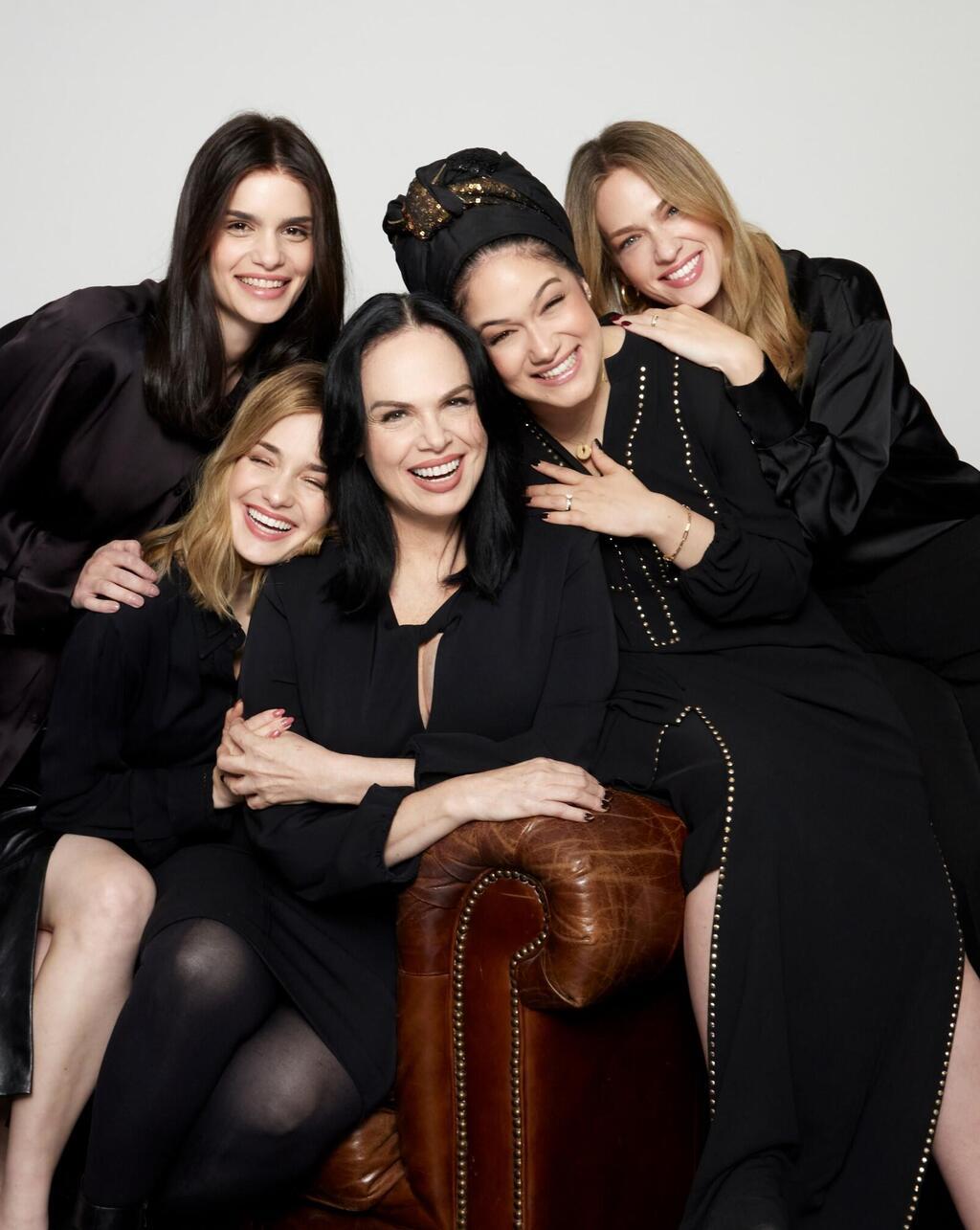 ספיר סולומוביץ, הודיה מתתיה, חוה זינגבוים, אמונה גנץ ובת אל גרוס