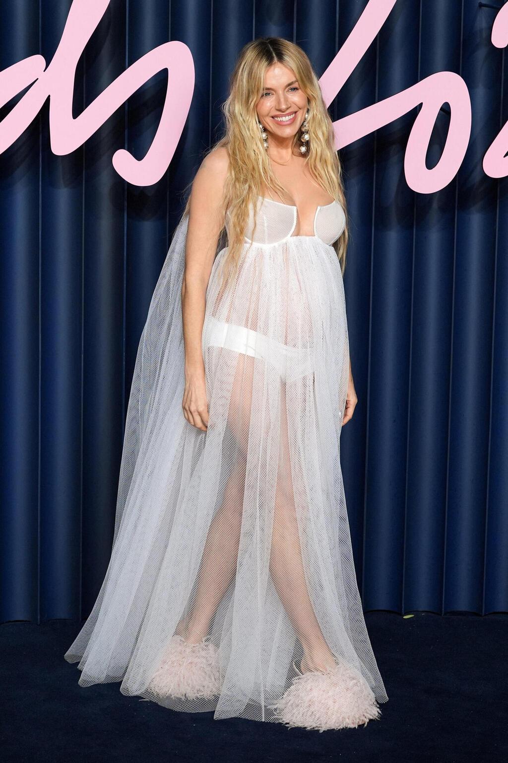 סיינה מילר בטקס פרסי האופנה הבריטיים, 2025