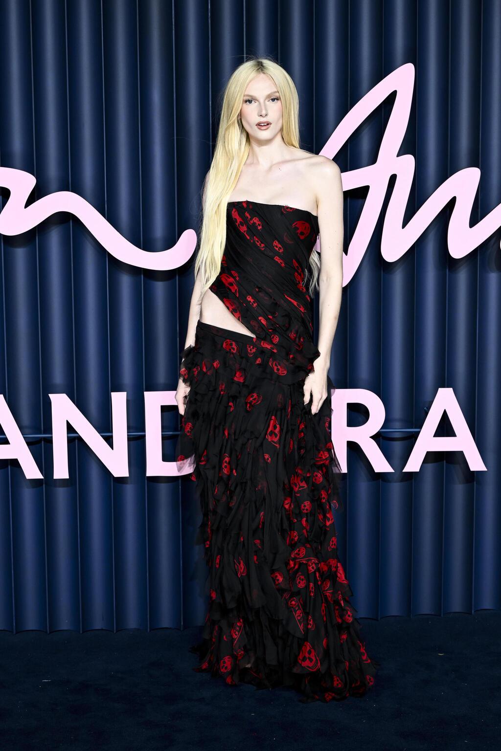 אלכס קונסאני בטקס פרסי האופנה הבריטיים, 2025