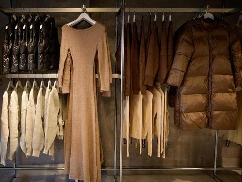 "הצרכנים הפכו למודעים יותר ודורשים מחברות האופנה טקסטיל נטול רעלים". בגדים של Shein "הצרכנים הפכו למודעים יותר ודורשים מחברות האופנה טקסטיל נטול רעלים". בגדים של Shein