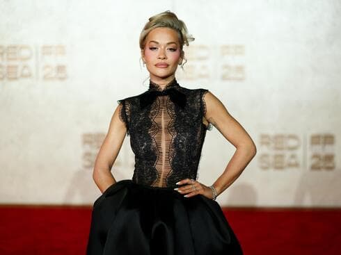 לא תוותר על קצת שקיפות. ריטה אורה בפסטיבל בערב הסעודית לא תוותר על קצת שקיפות. ריטה אורה בפסטיבל בערב הסעודית