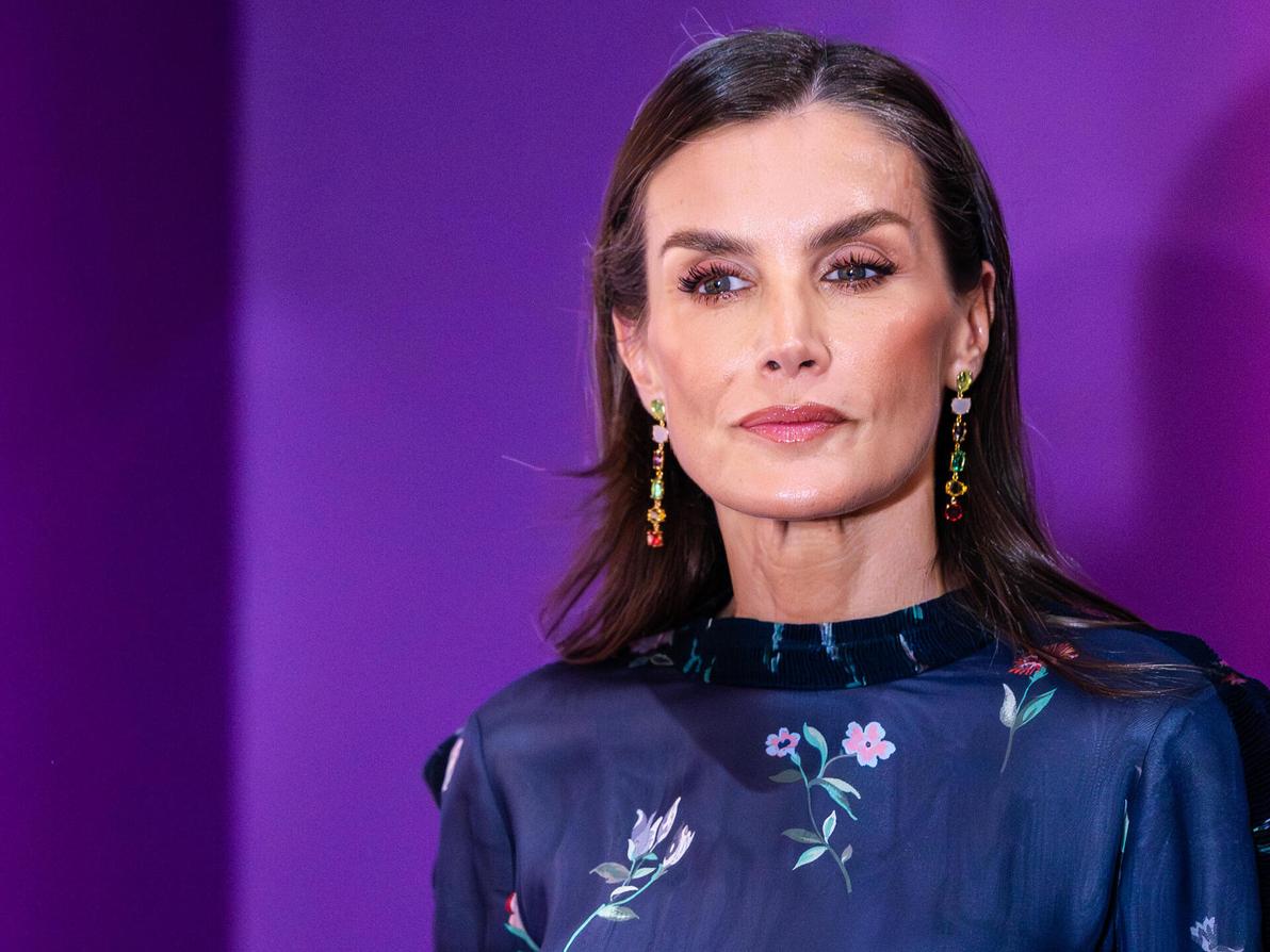 "אופנה היא כלי עבודה חשוב עבור מי שבוחרת להיות נוכחת בעולם". לטיסיה מלכת ספרד בביקור בבריסל, 2025 (צילום: Geert Vanden Wijngaert/Getty Images) לטיסיה מלכת ספרד בביקור בבריסל, 2025