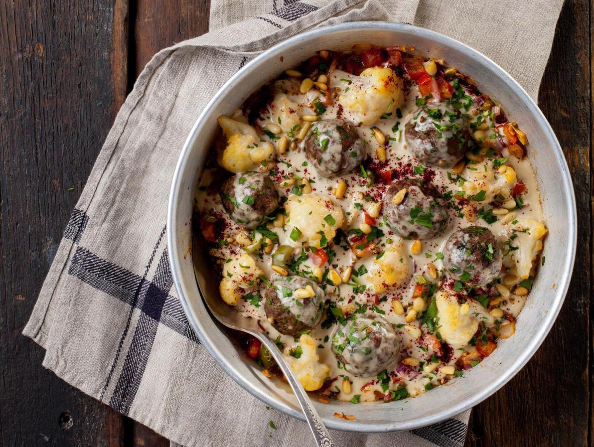 סינייה כרובית וקציצות קבב