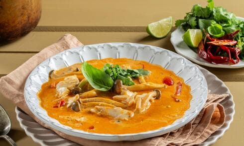 מרק טום יאם עם דגים