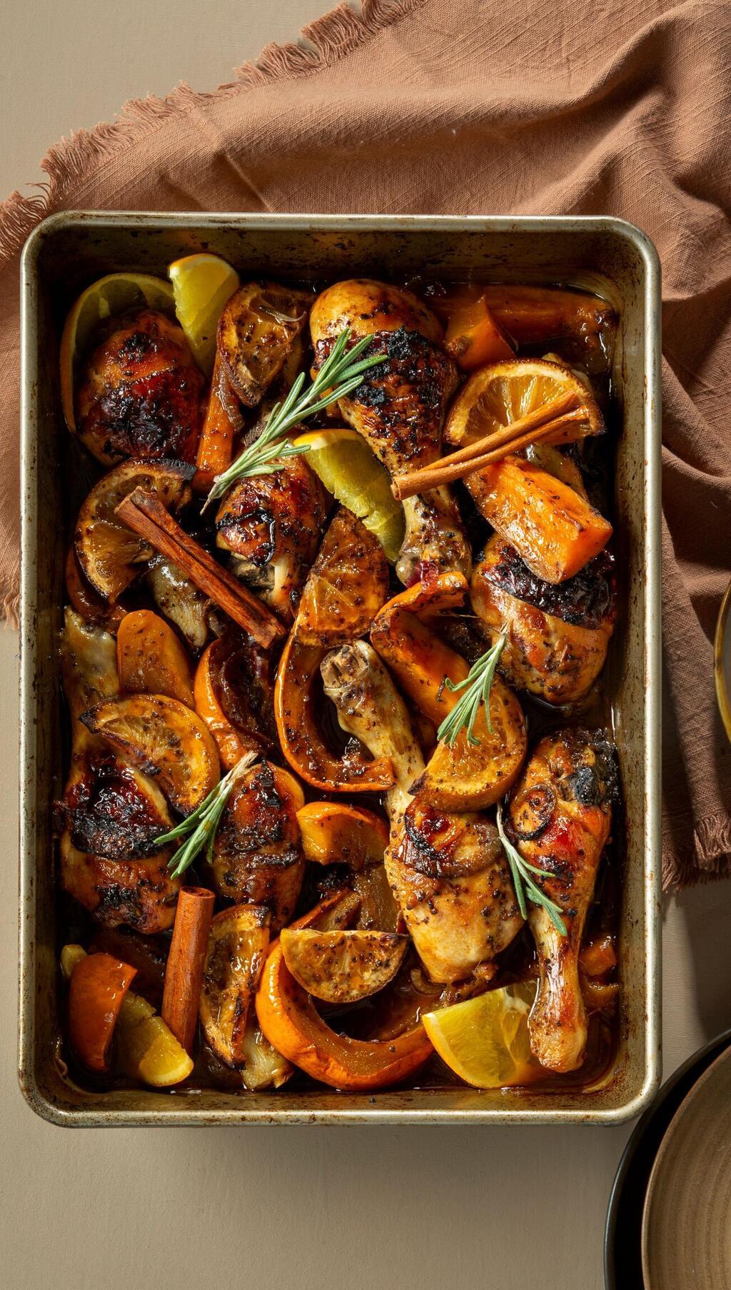 עוף בתפוזים ודלעת עם רוטב תה (צילום: בועז לביא, סגנון: טליה הדר) עוף בתפוזים ודלעת עם רוטב תה