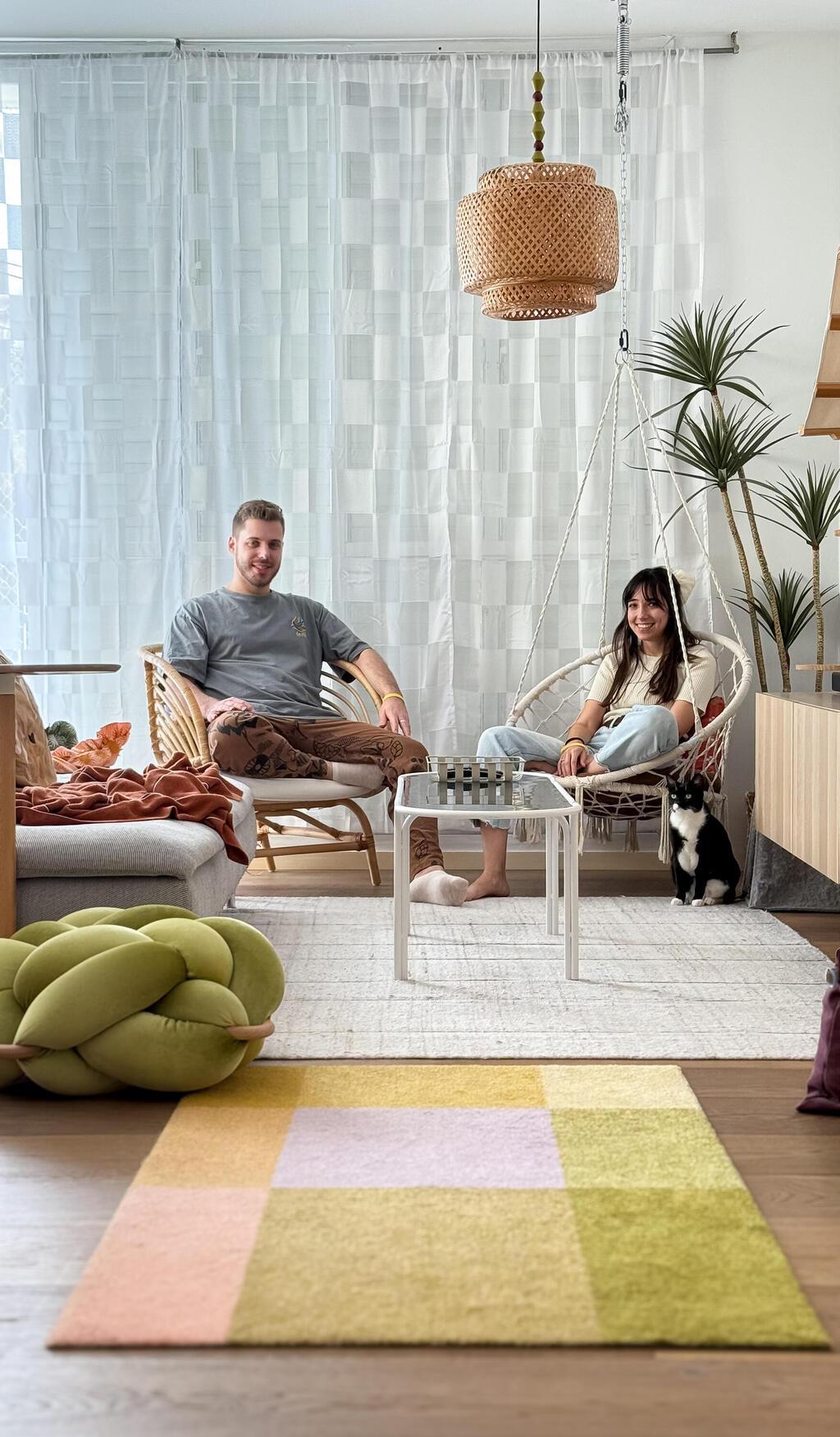 הדירה של בר וסתיו, כאן גרים