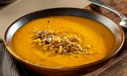 מרק כתום עם ערמונים