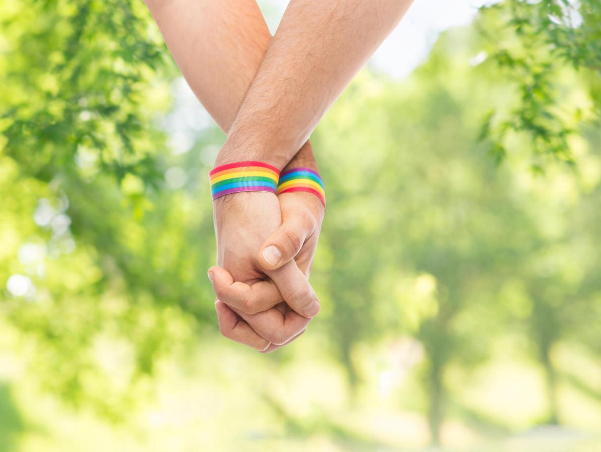 יוצאים מהארון בגיל מבוגר. "כיום החברה הרבה יותר מקבלת"