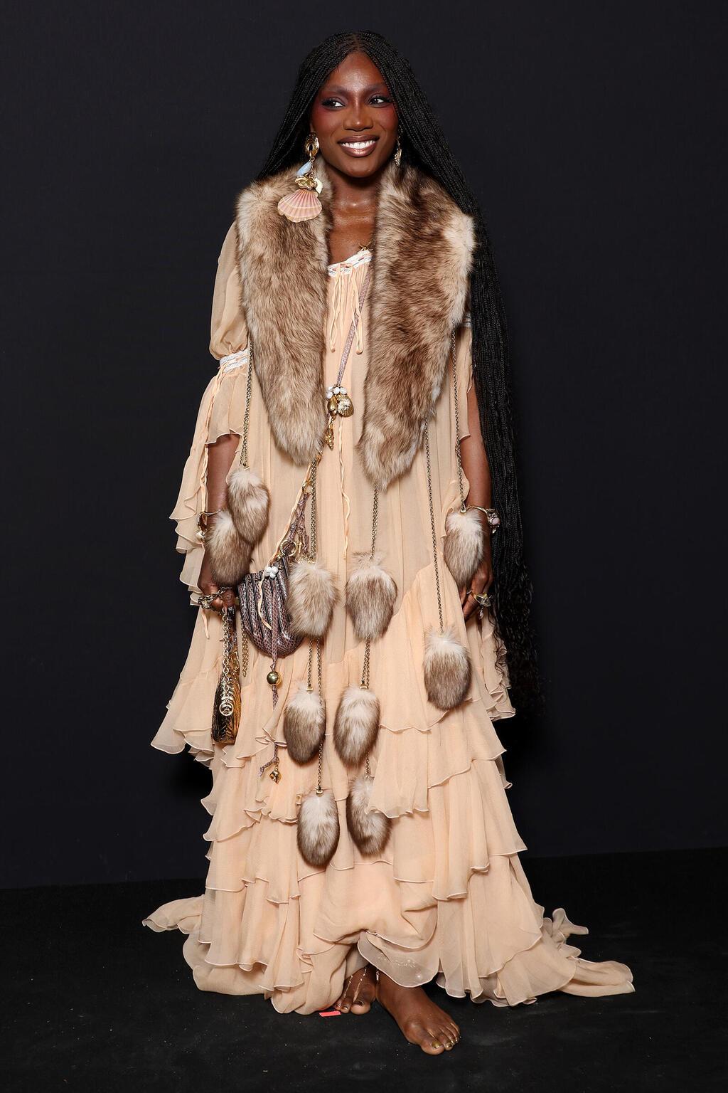 דואצ'י בתצוגת סתיו-חורף 2025-26 של קלואה