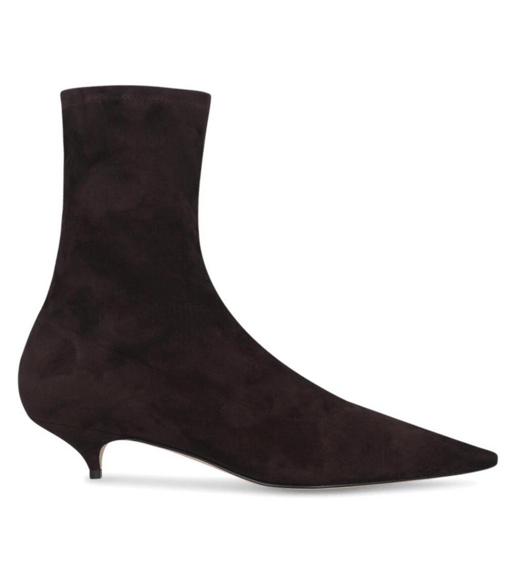 נעליים של THE ROW בפקטורי 54