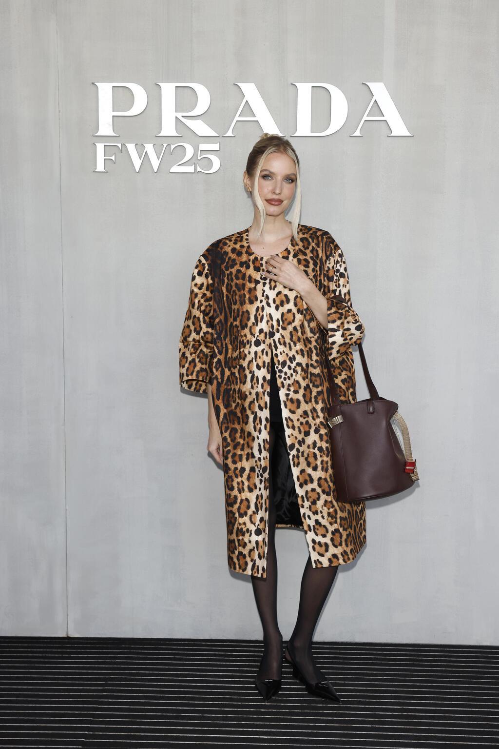 ליאוני האנה בתצוגת סתיו-חורף 2025-26 של פראדה