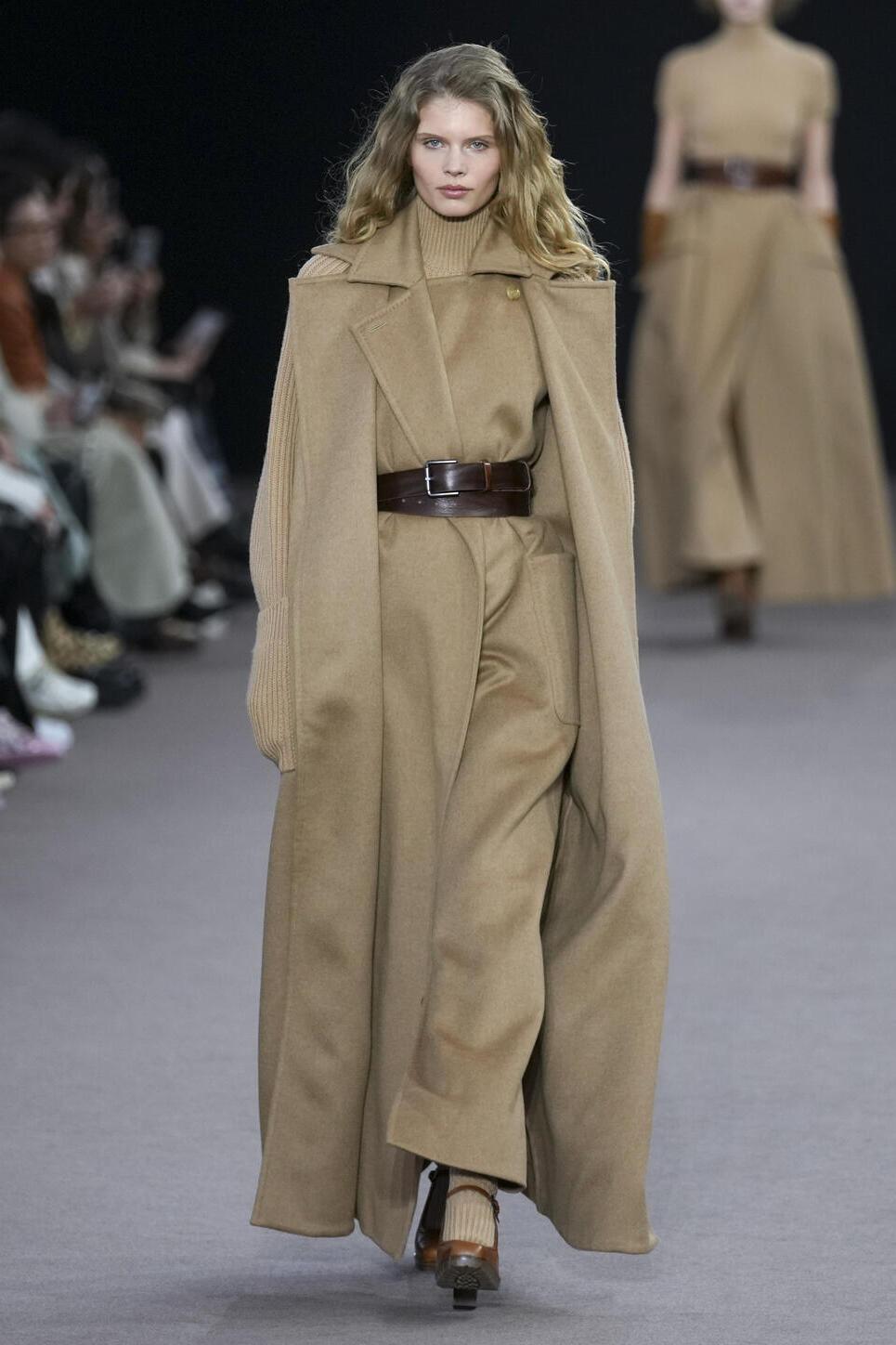 תצוגת סתיו-חורף 2025-26 של מקס מארה