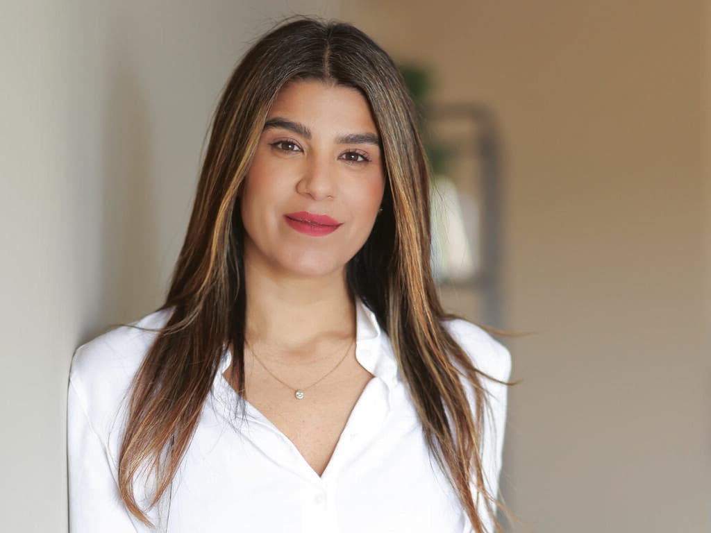  אפרת אמסלם צור 