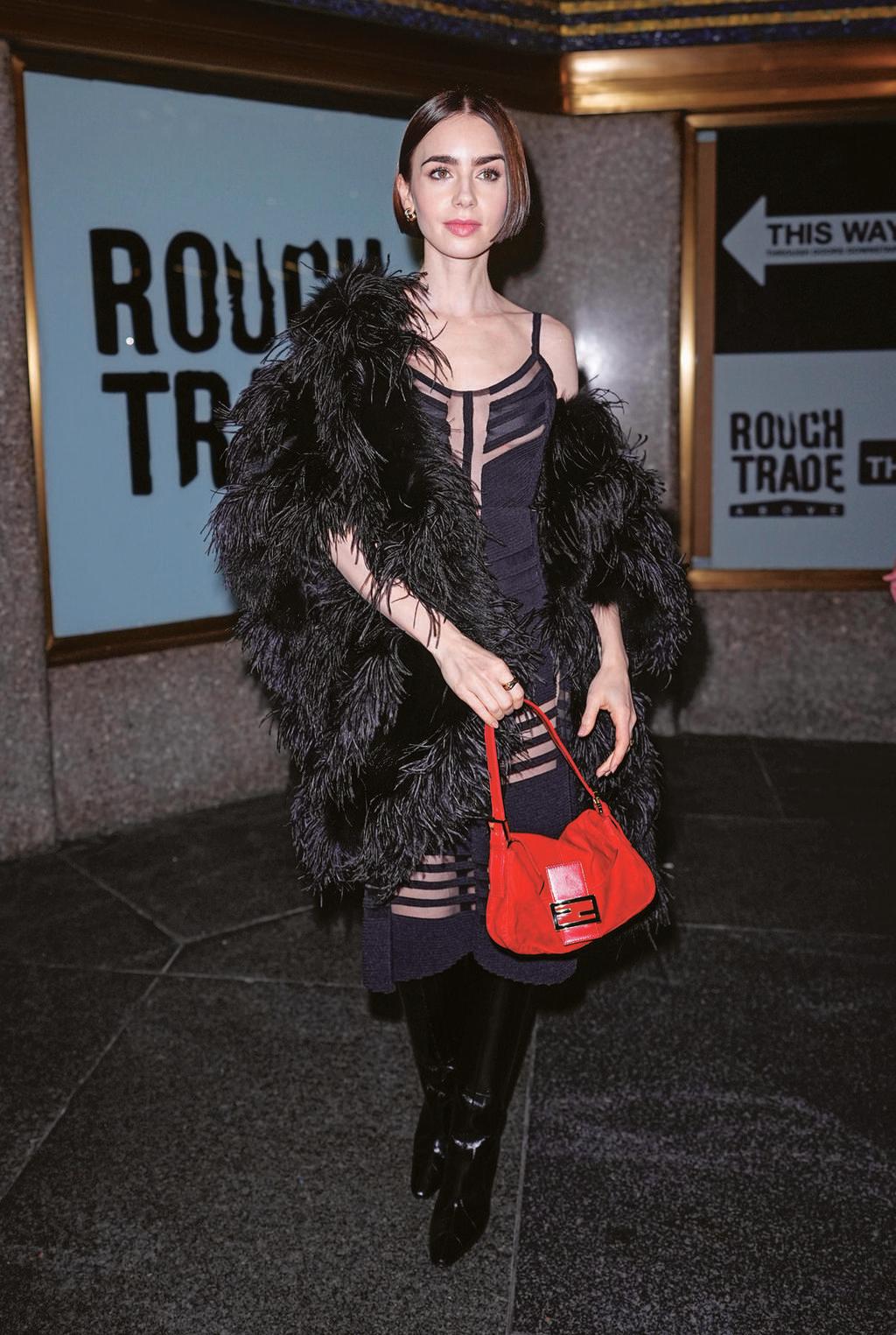 לילי קולינס