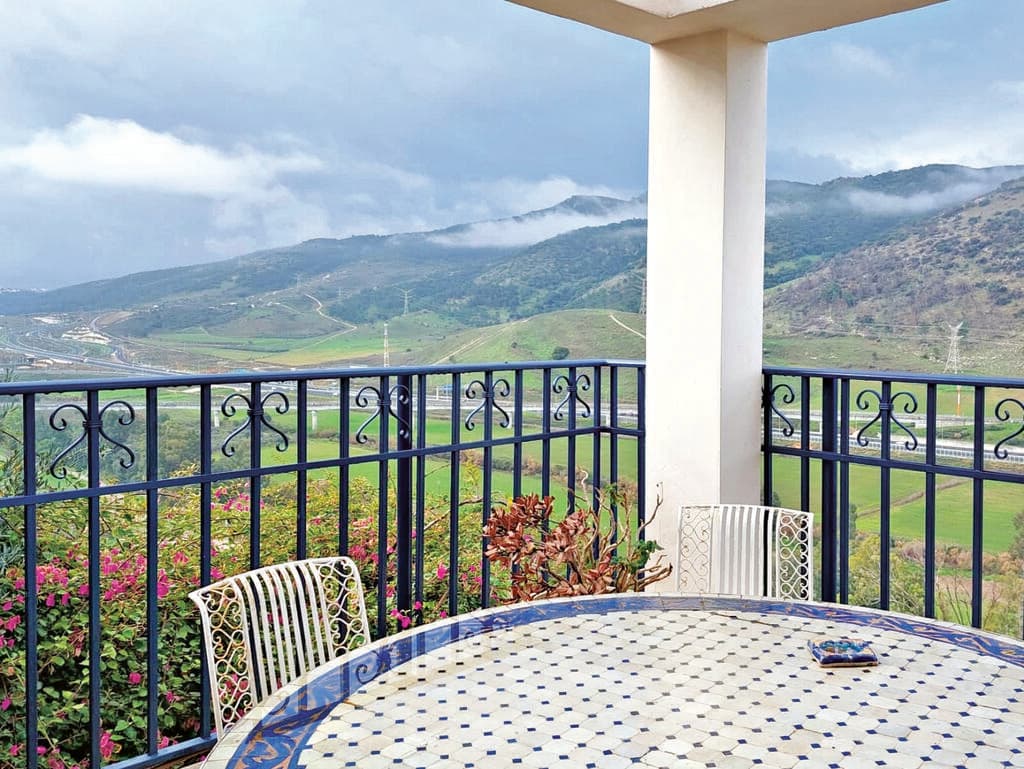 הנוף שנשקף מהבית  בטבעון, שקניתי  מהחצי שלי ומהחצי  שהיה שלו