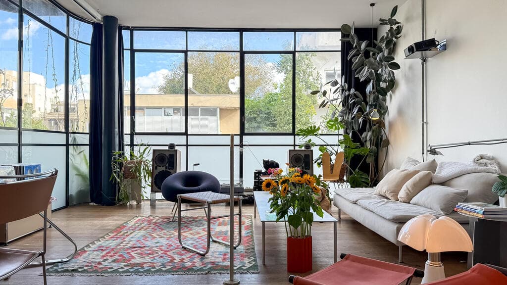 הדירה של שאולי ועומרי בשכונת שפירא, כאן גרים