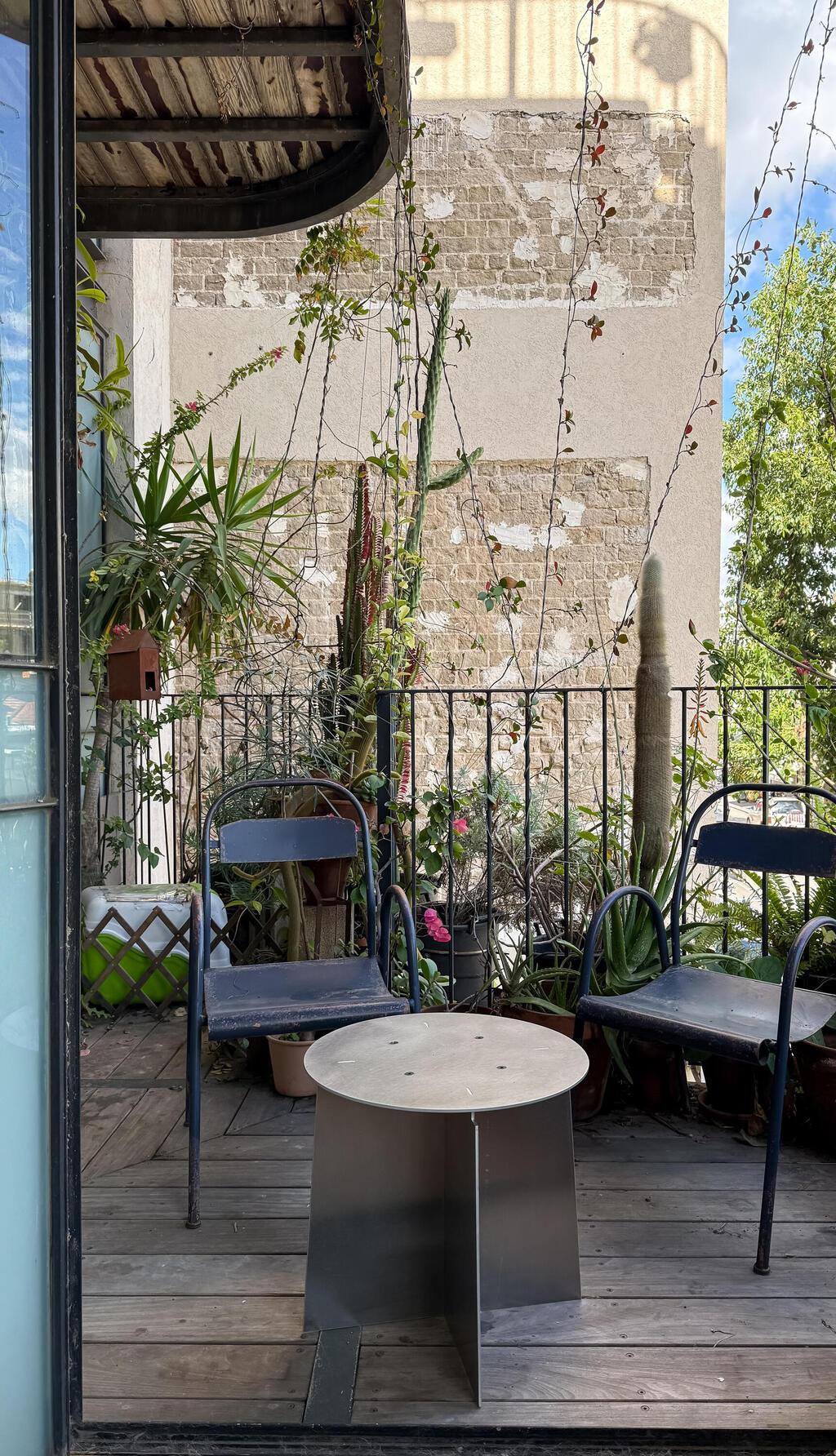 הדירה של שאולי ועומרי בשכונת שפירא, כאן גרים