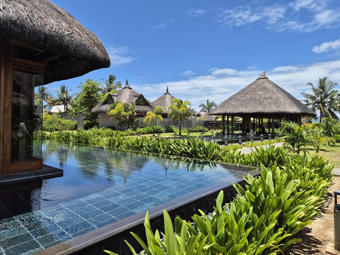 מאוריציוס. עיצוב מקורי ומקסים לבתי המלון והריזורטים. בתצלום: מלון C Mauritius Palmar 