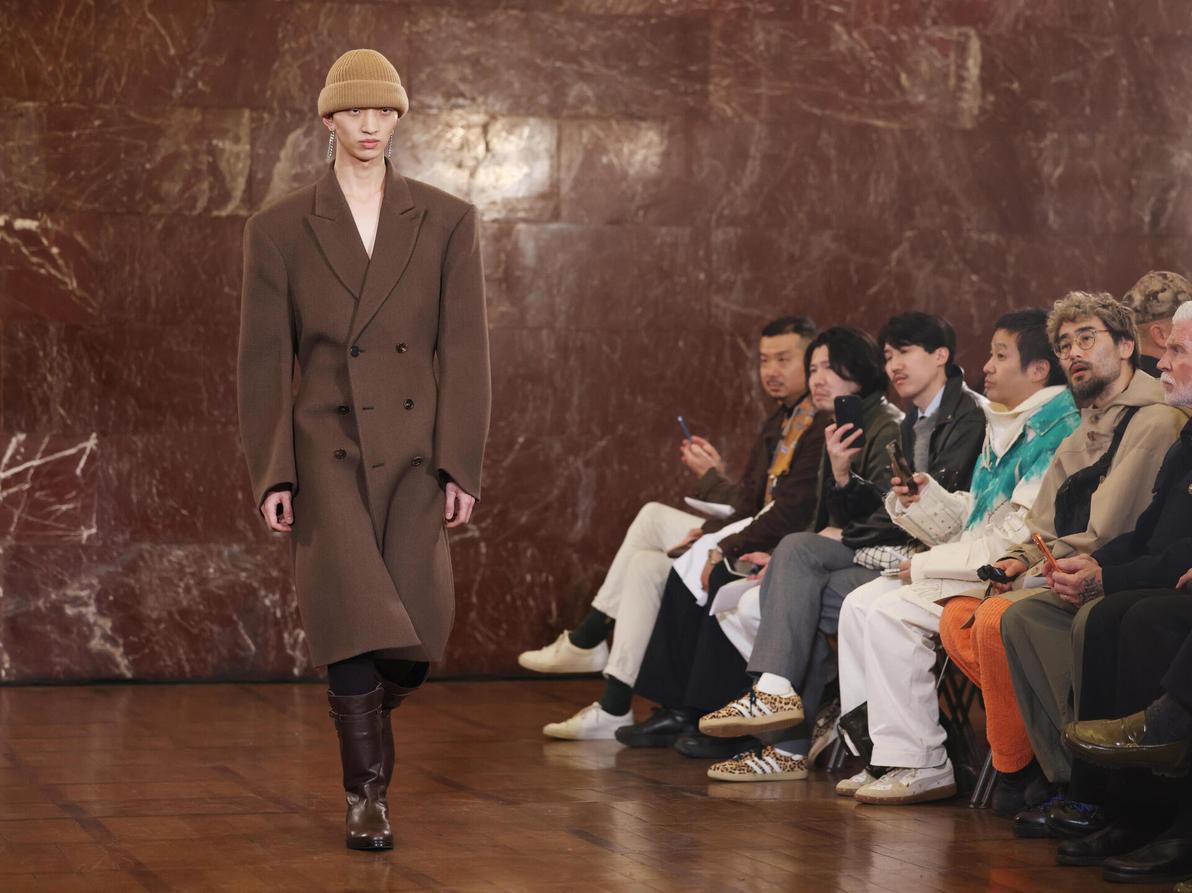 תצוגת האופנה של הד מיינר ביריד פיטי אומו באיטליה, 2026