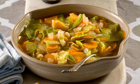 קוסקוס ומרק ירקות