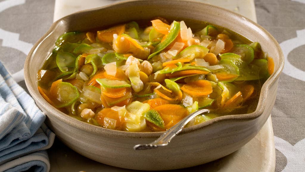 קוסקוס ומרק ירקות