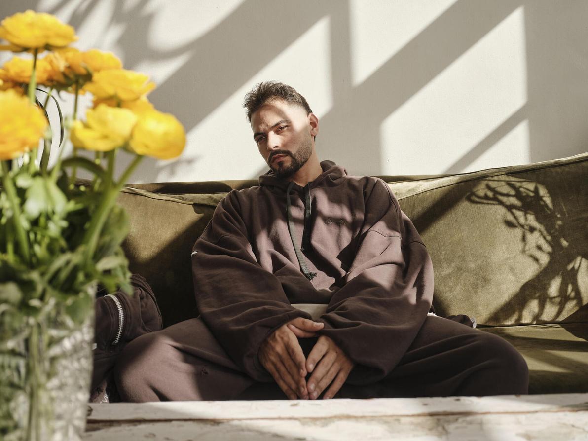 רועי סנדלר למותג האופנה TFU TFU