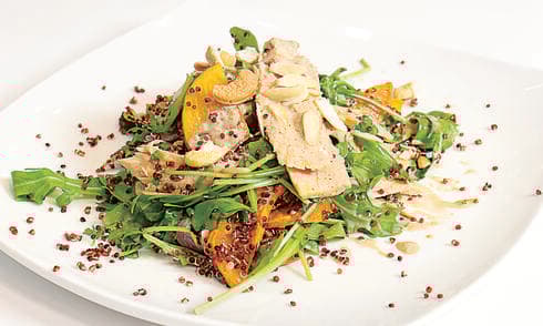 סלט קינואה אדומה