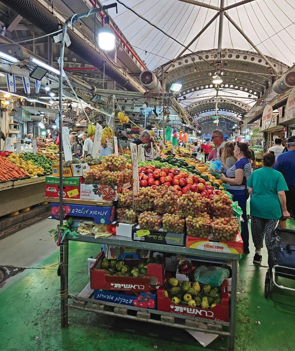 פתח תקווה, השוק העירוני: חזק בפירות ובירקות