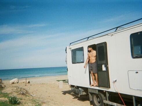 בית המשאית. היו תגובות אוהדות לצד תגובות ביקורתיות בית המשאית. היו תגובות אוהדות לצד תגובות ביקורתיות