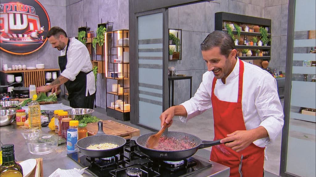 שמעון מתמודד בתוכנית "משחקי השף"