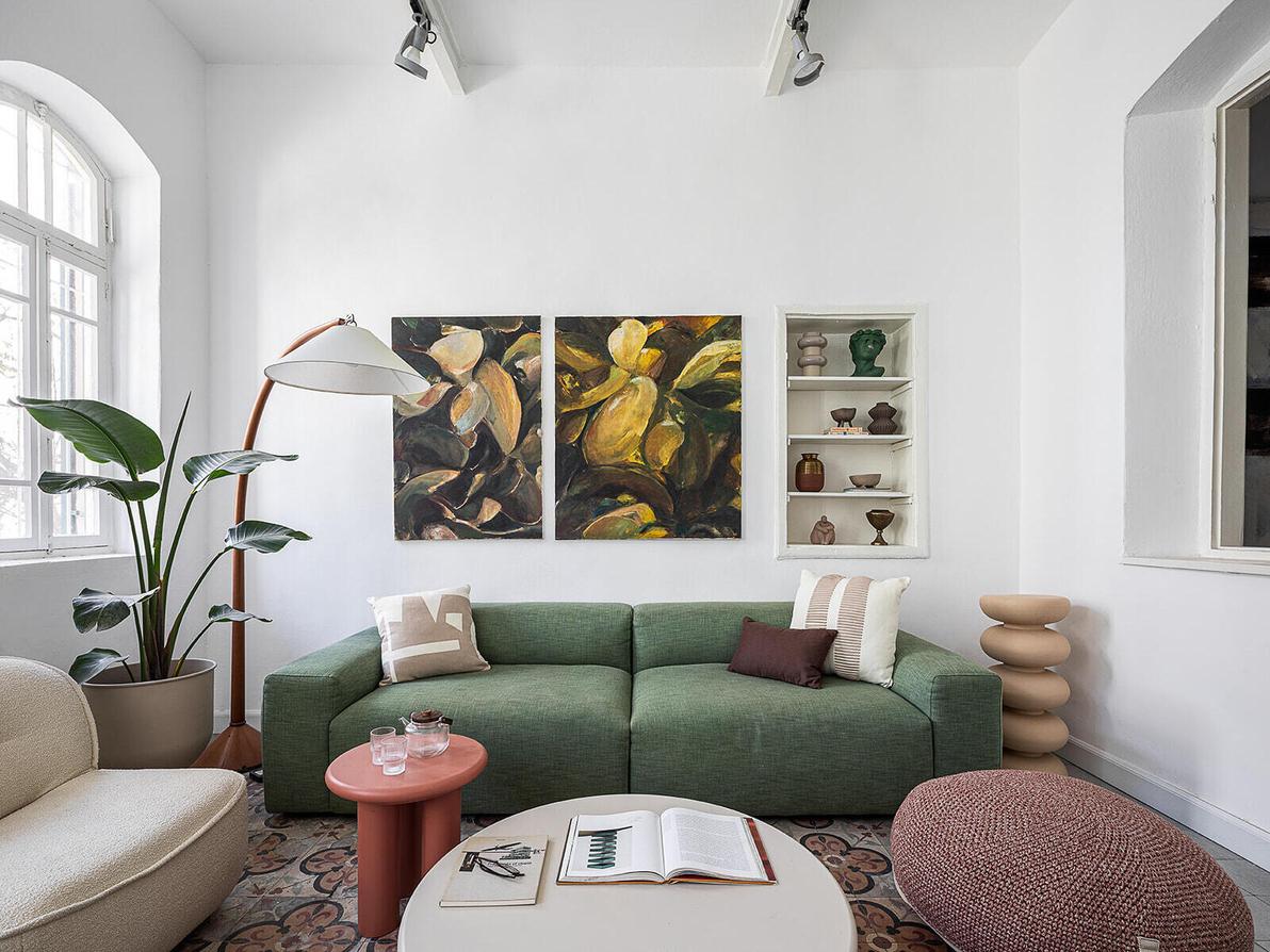 המעצבות התחלפו באמצע - אבל הסטייל הווינטג'י נשמר (צילום: גדי יוסף) בית בנווה צדק, עיצוב: נעמה רודין אשר