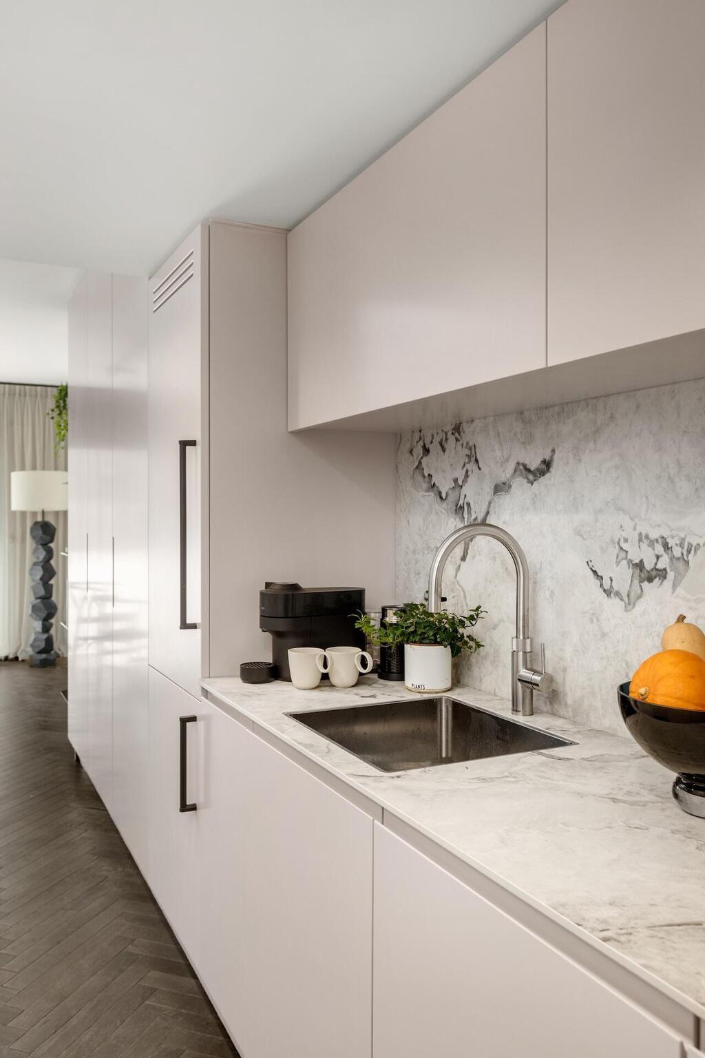 דירת סטודיו בפלורנטין, עיצוב: נורית גפן