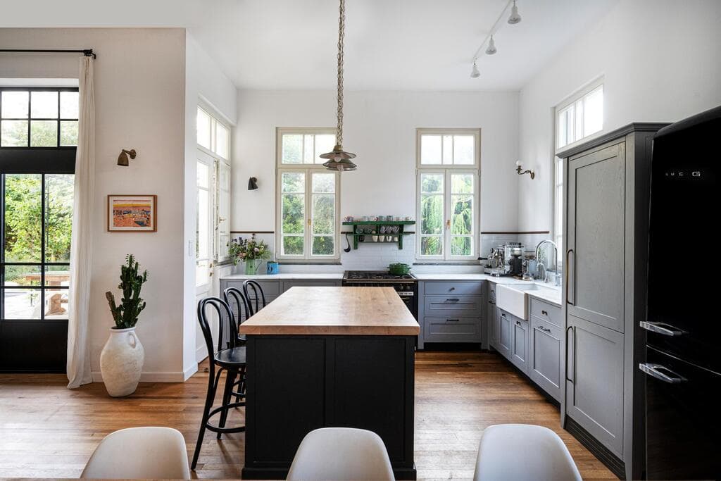 בית פרטי בשרון לזוג הייטקיסטים, תכנון: סמי שלום כנפו