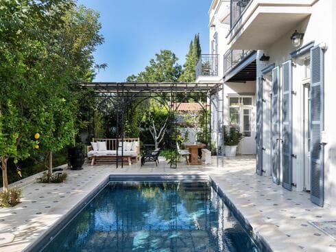 בית פרטי בשרון בשטח בנוי של 300 מ"ר על מגרש של 700 מ"ר