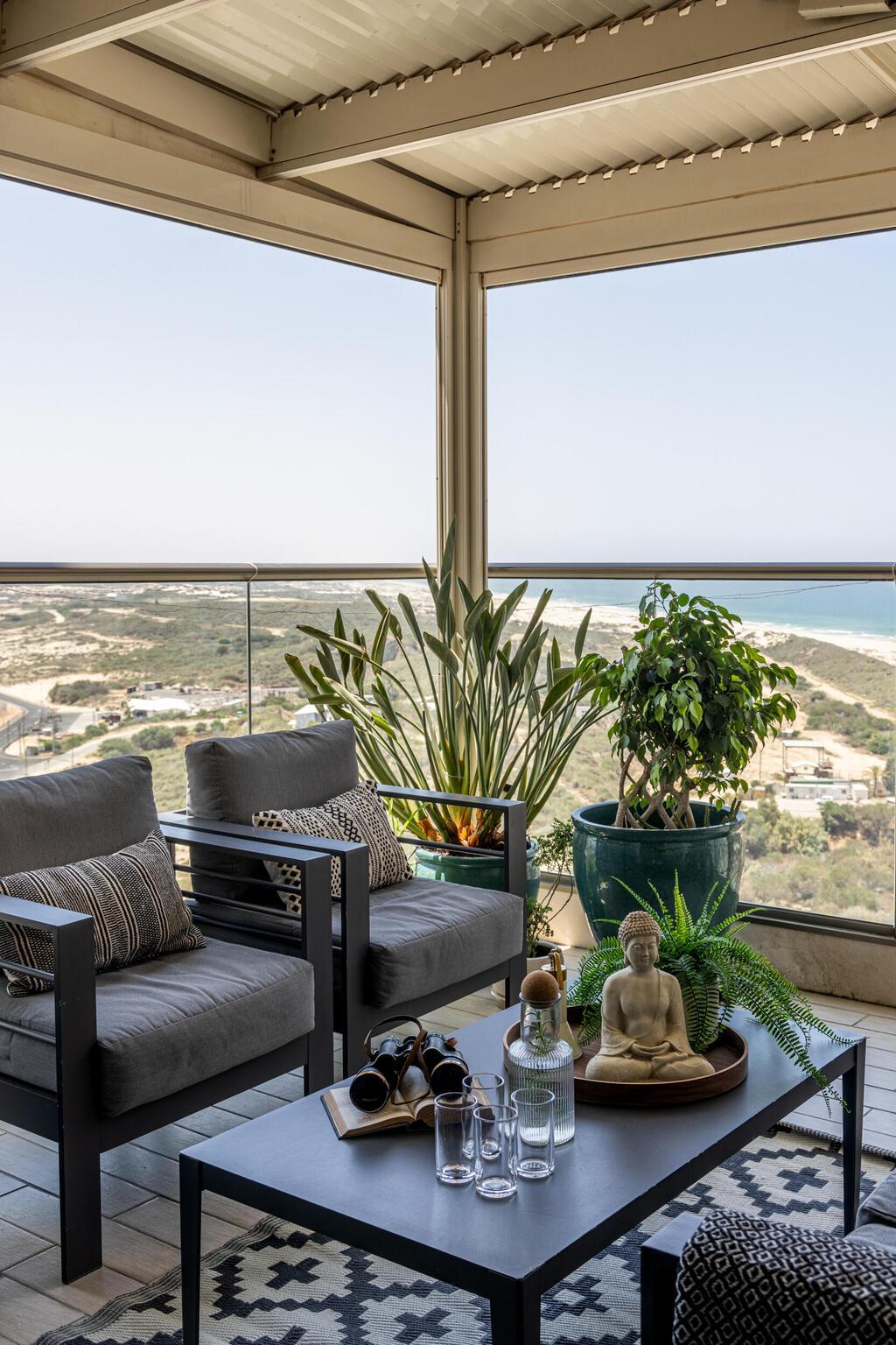 דירה לשוטר רווק, עיצוב: דותן ויסמין כהן