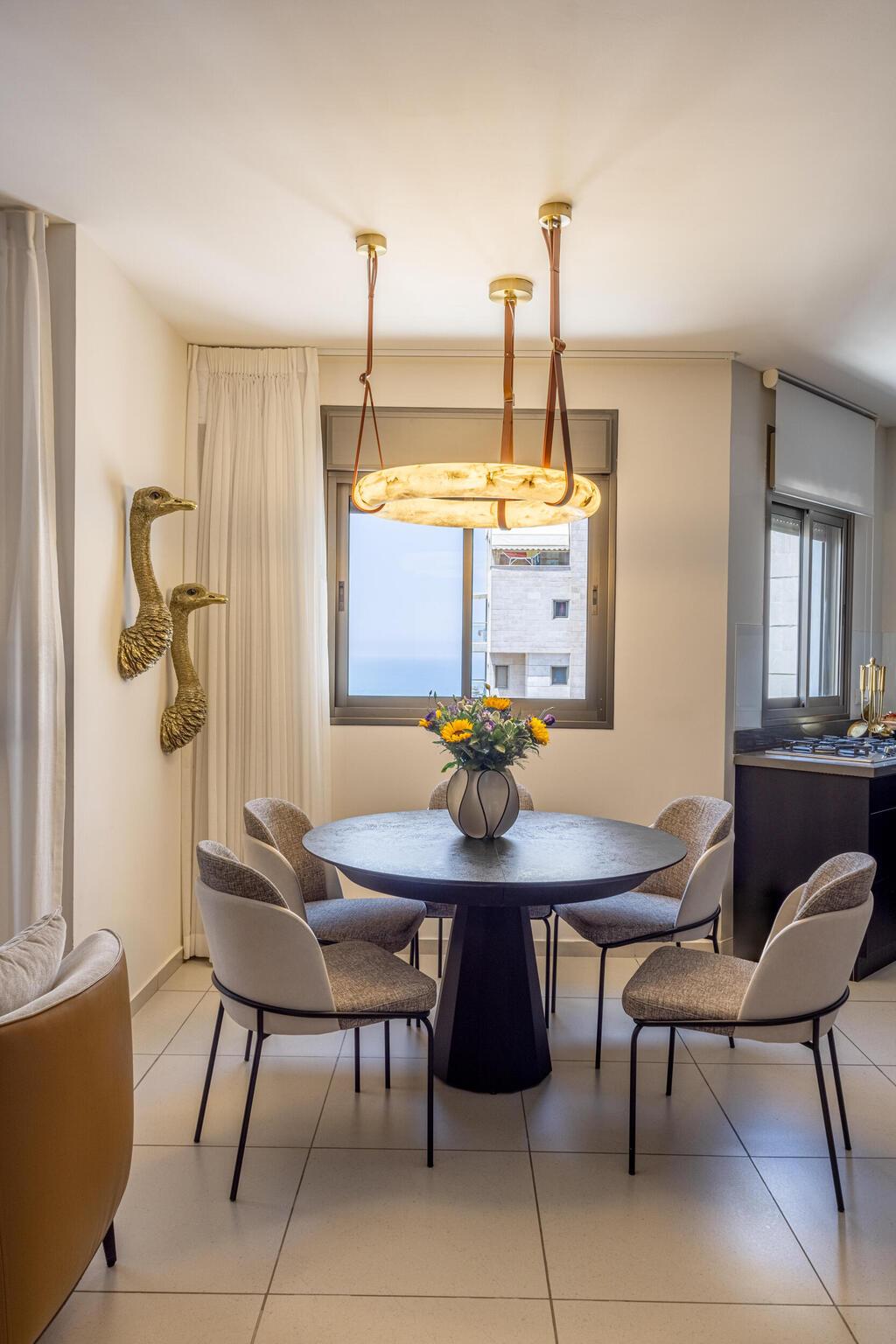 דירה לשוטר רווק, עיצוב: דותן ויסמין כהן