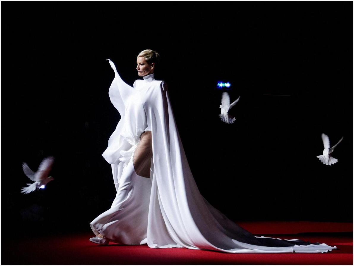 תצוגת הוט קוטור לאביב-קיץ 2026 של סטפן רולאן בפריז