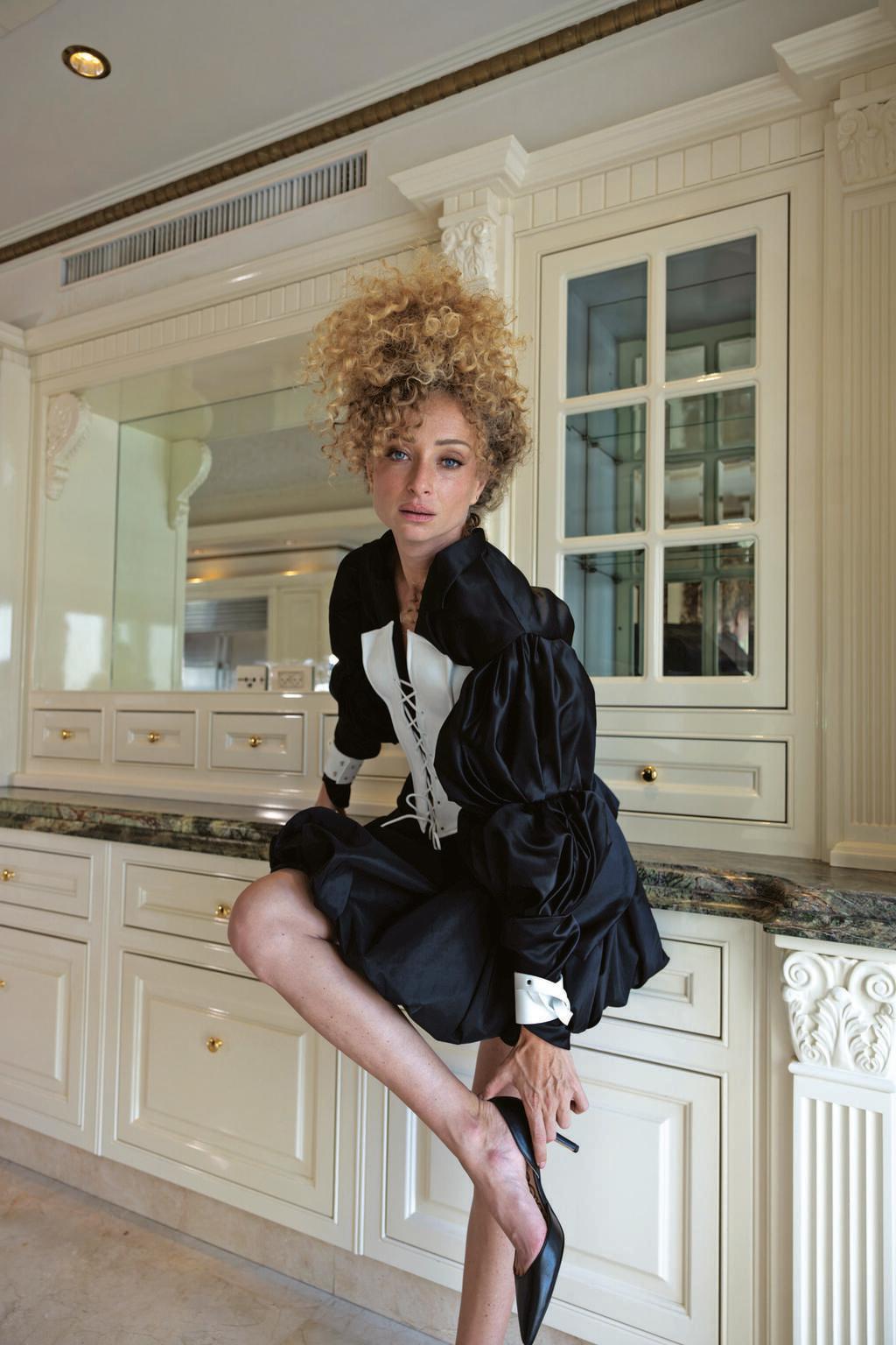  יוליה פלוטקין